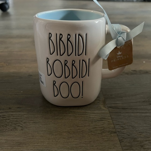 Rae Dunn Disney Princess Mug- Cinderella - Picture 1 of 2